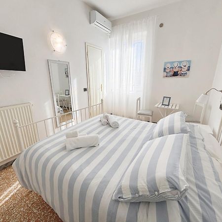 مبيت وإفطار فياريجيو A Casa Di Mario E Nene المظهر الخارجي الصورة
